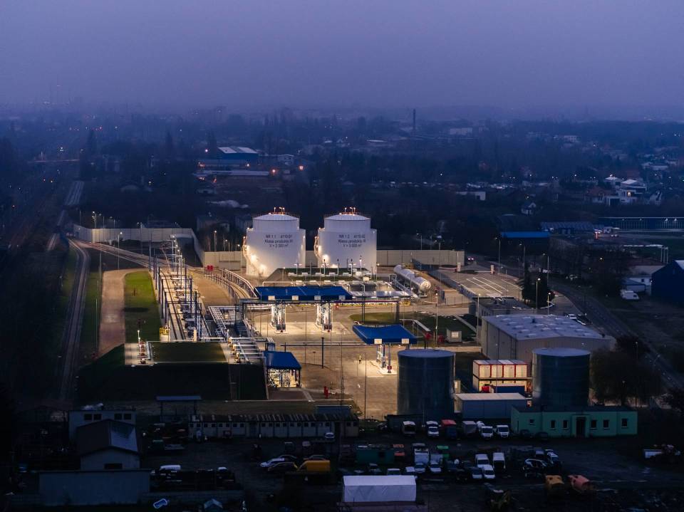 Piotrków Trybunalski: Ogromna modernizacja terminala paliw zakończona! Obiekt już może pracować 24h/dobę [Foto]