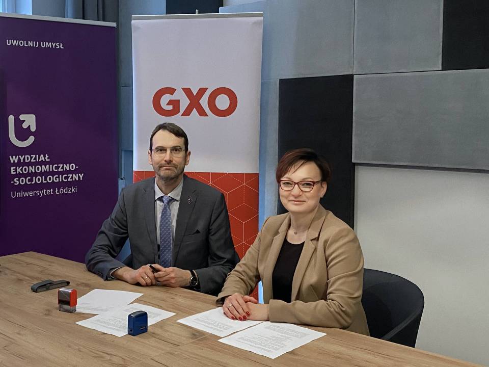 GXO zostało partnerem Uniwersytetu Łódzkiego, aby rozwijać logistykę, edukację i nowe możliwości