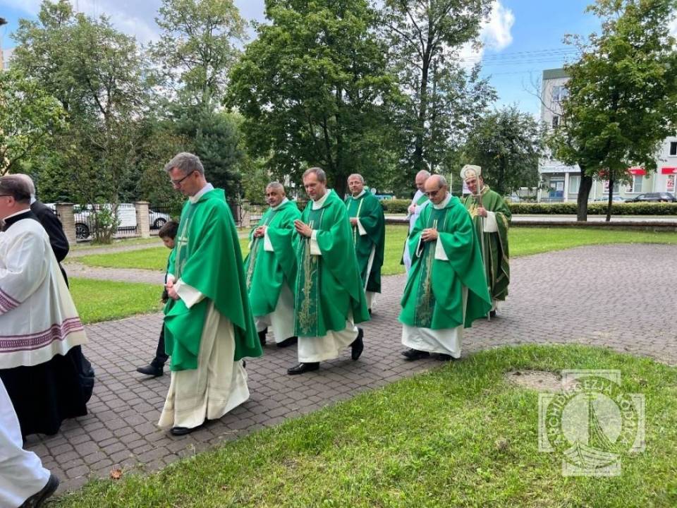 Ojcowie Redemptoryści rozpoczęli posługę w oiotrkowskiej parafii [Foto]